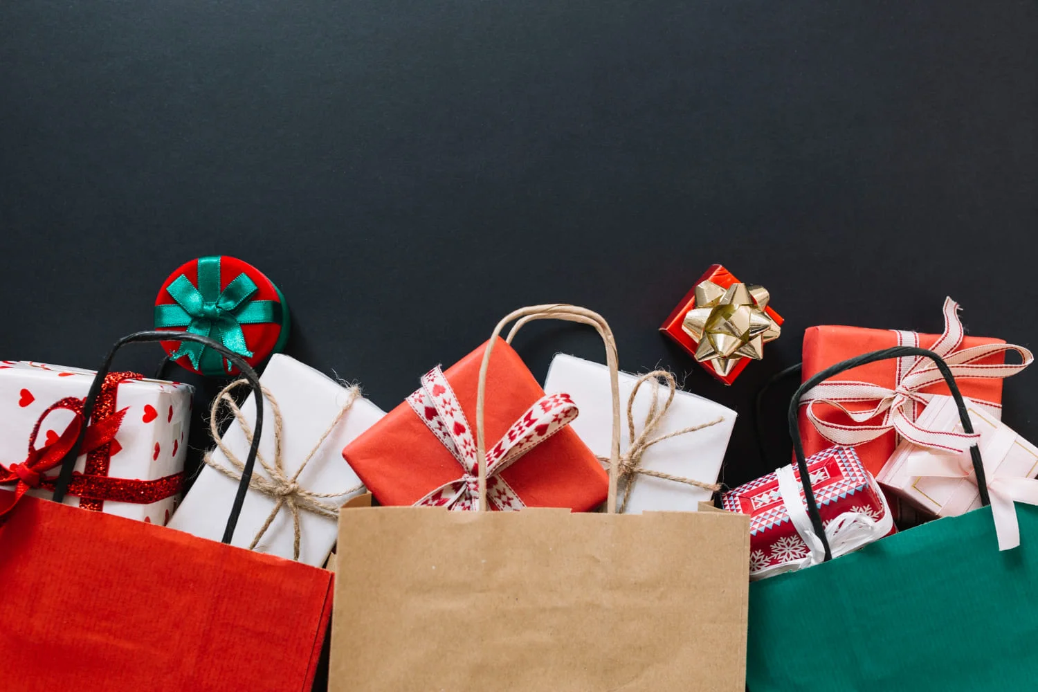 imagem de sacolas com presentes de Natal